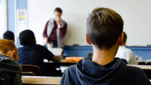 Covid : protocole allégé à l'école